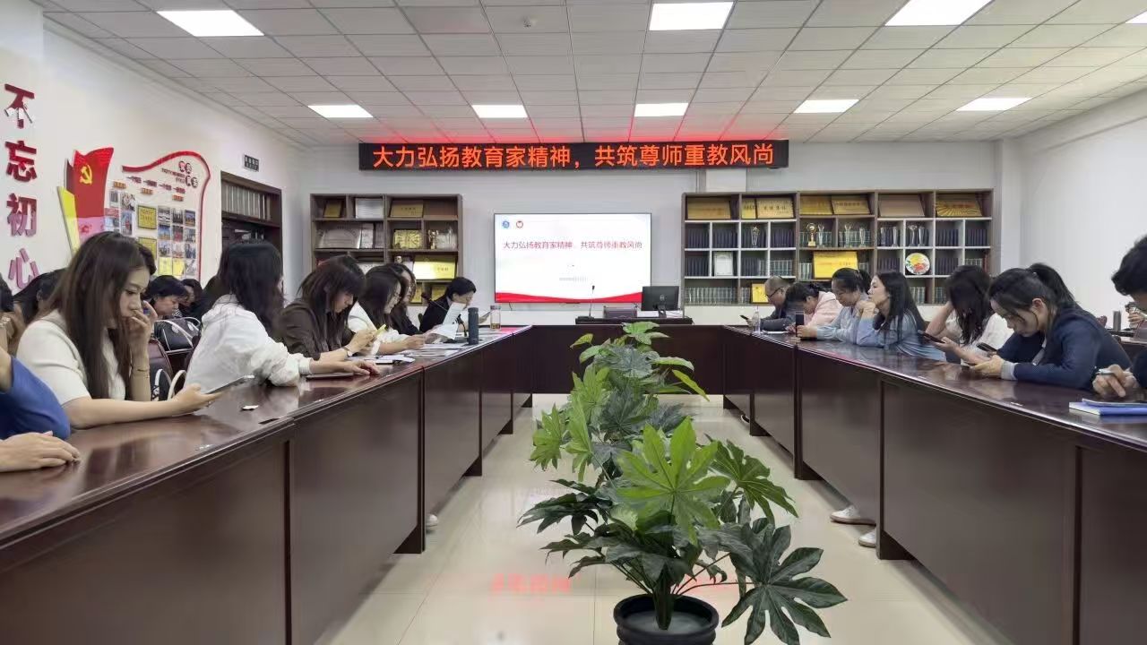 8246a620bace76e7028d069a7b9c663e.jpg